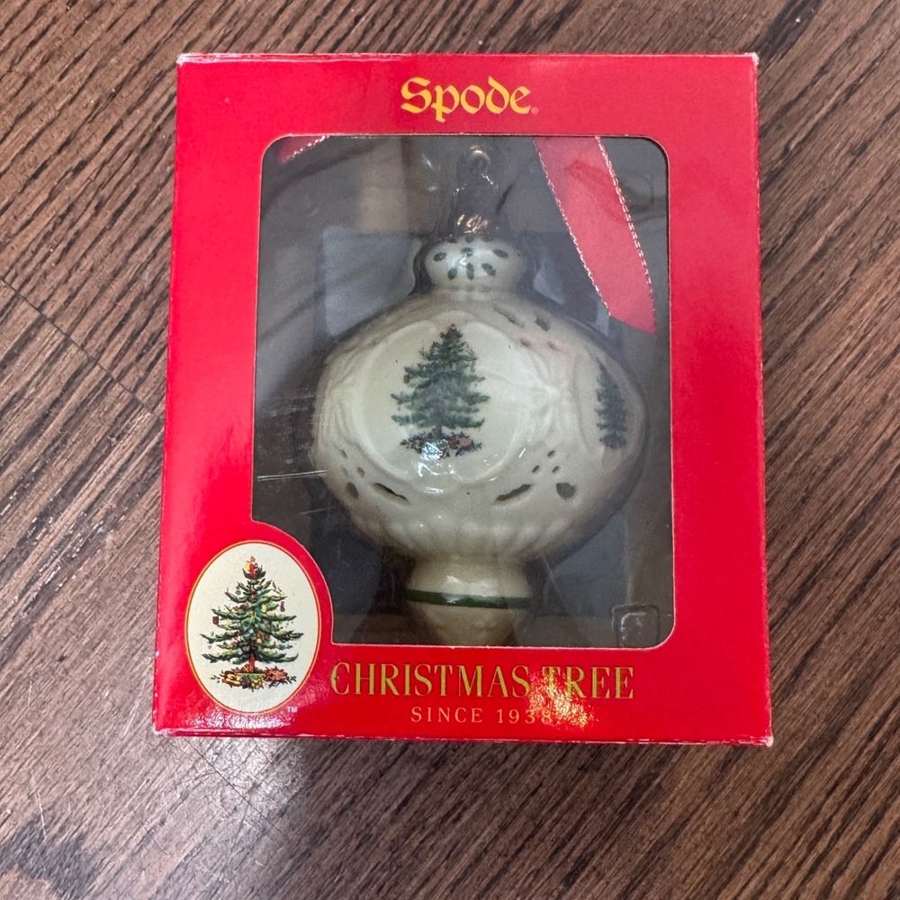 Spode Christmas Tree Ornament Pierced Bauble Ceramic White Holiday 3.5 in